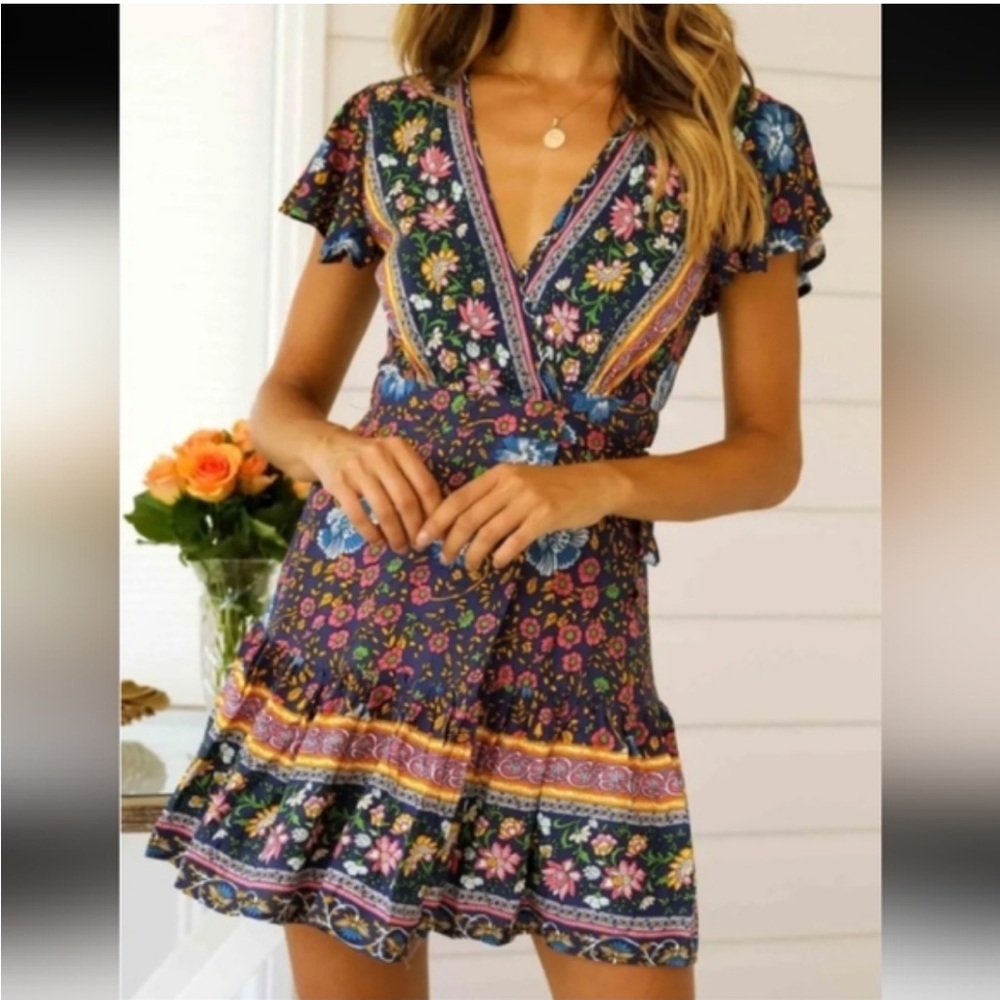 Floral V-Neck Mini Dress - Multicolor